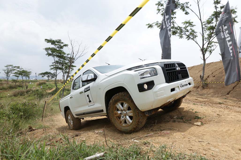 Merasakan Performa Mitsubishi All New Triton Melahap Medan Offroad