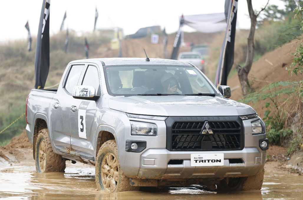 Mitsubishi All-New Triton Siap Melahap Medan On-road dan Off-road