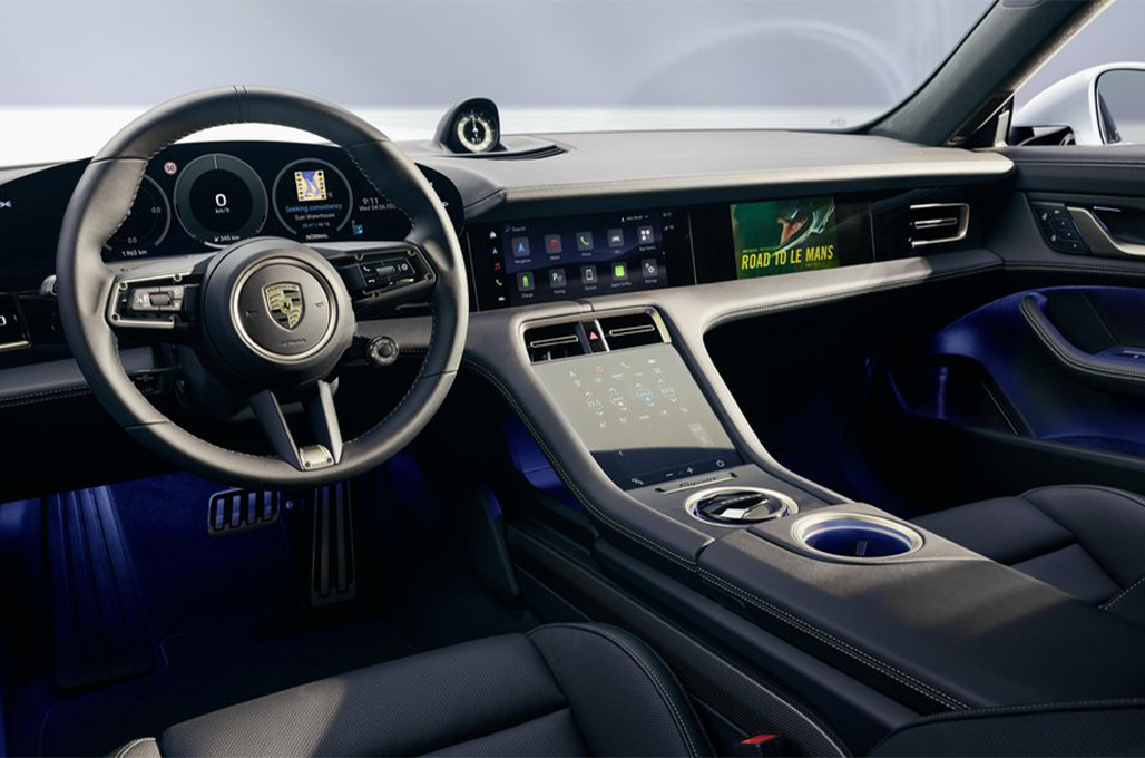 Porsche Communication Management lebih responsif