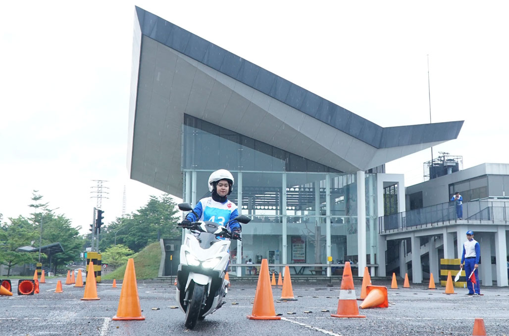 DAM Gelar Kontes Safety Riding Regional Kategori Advisor Community 2025