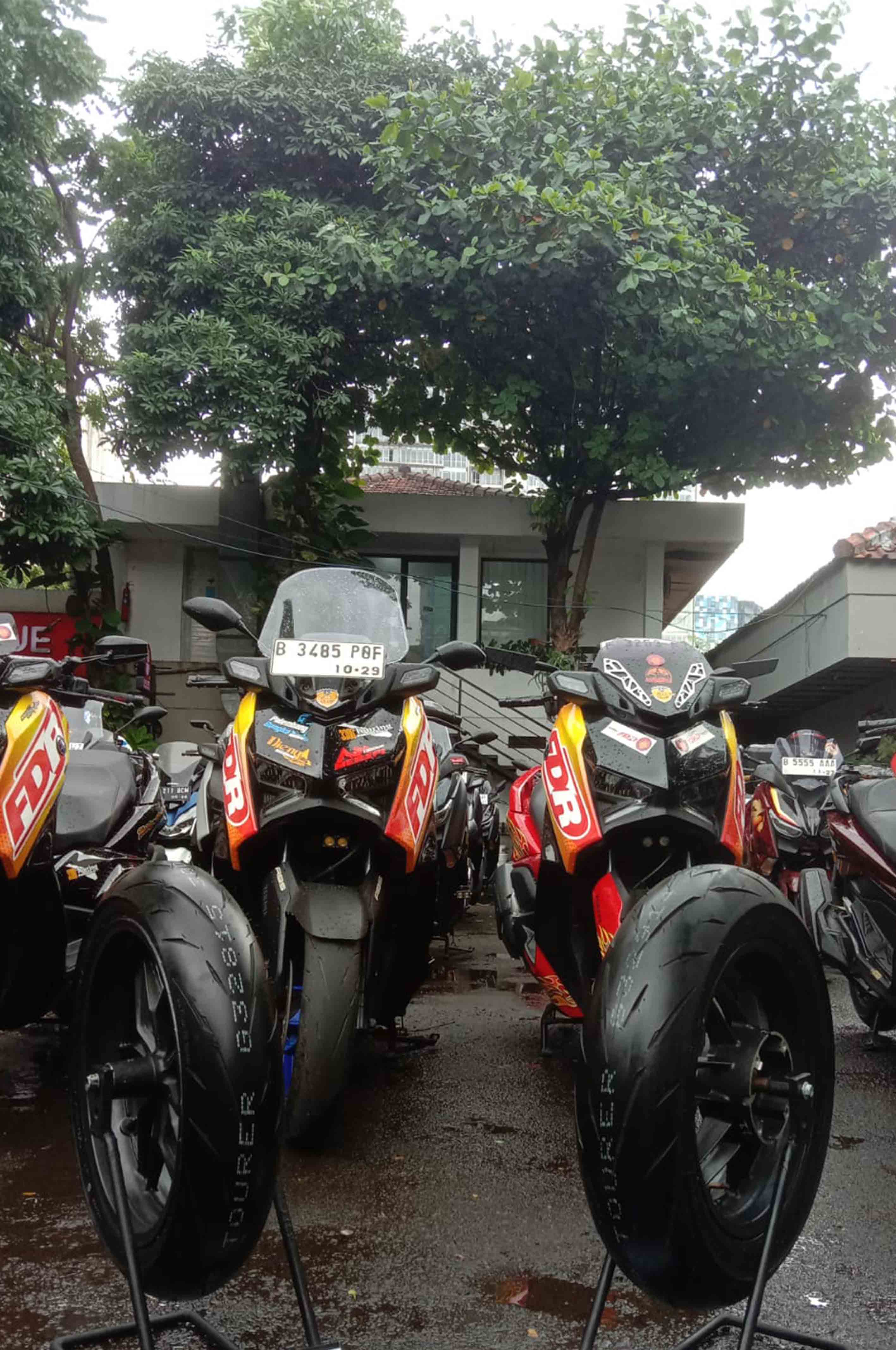 FDR Blaze MP Tourer, Ban Premium untuk Yamaha Xmax dan Honda Forza