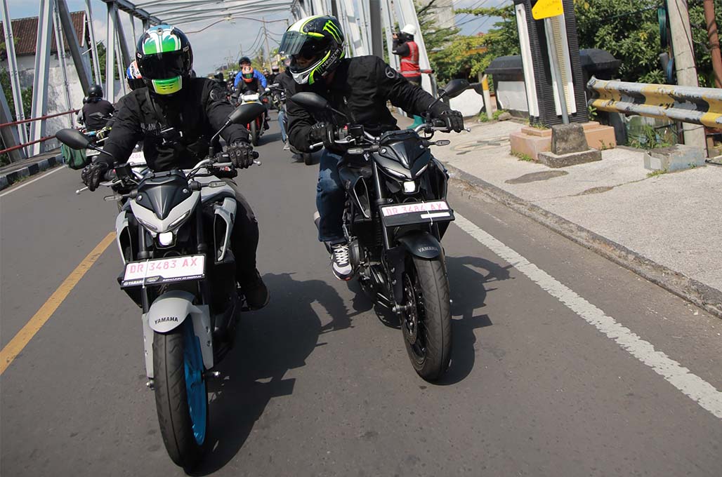 Yamaha Ajak Satmori Seru ke Senggigi Bareng R25, MT-25 dan Aerox Alpha 