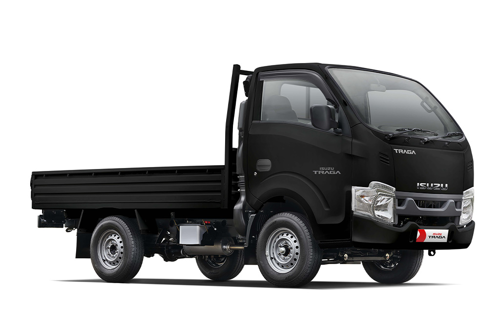 Bukan Hanya Putih, Isuzu Traga Punya Kelir Baru Black Premium 