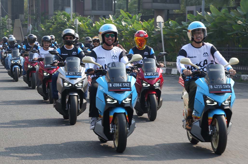 Duta Sheila On 7 Ajak Pemenang Motor Modifikasi Maka Cavalry Riding Bareng 