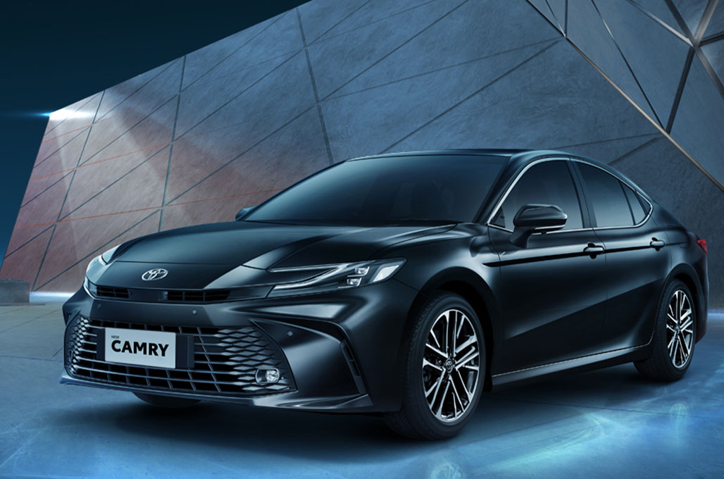 Toyota New Camry 2.5 V AT Gasoline Ikuti Jejak Tipe Hybrid EV, Lebih Sporty dan Elegan