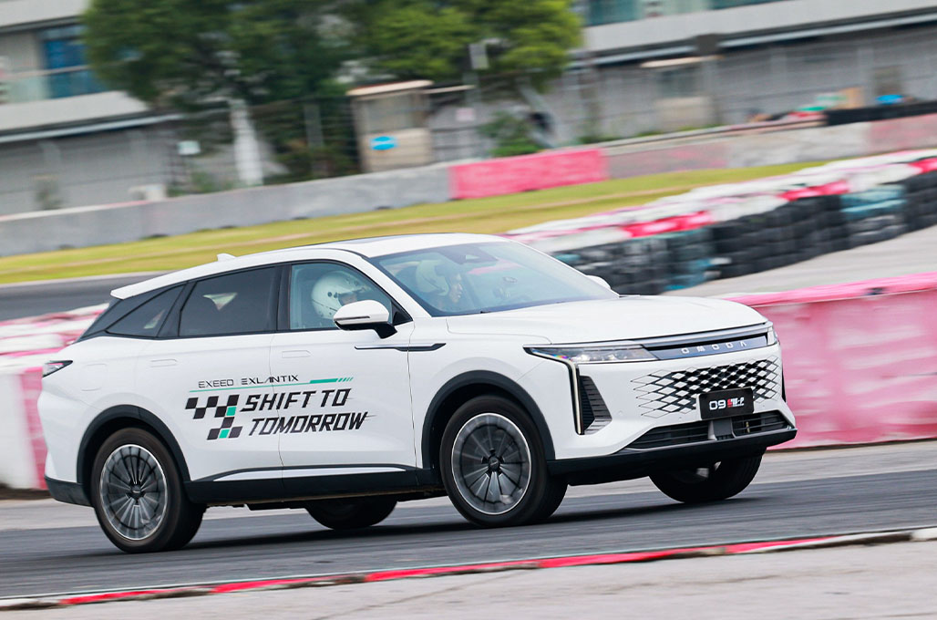 Omoda 09 SHS Unjuk Teknologi Quad Motor AWD PHEV, Bakal Hadir di Indonesia?