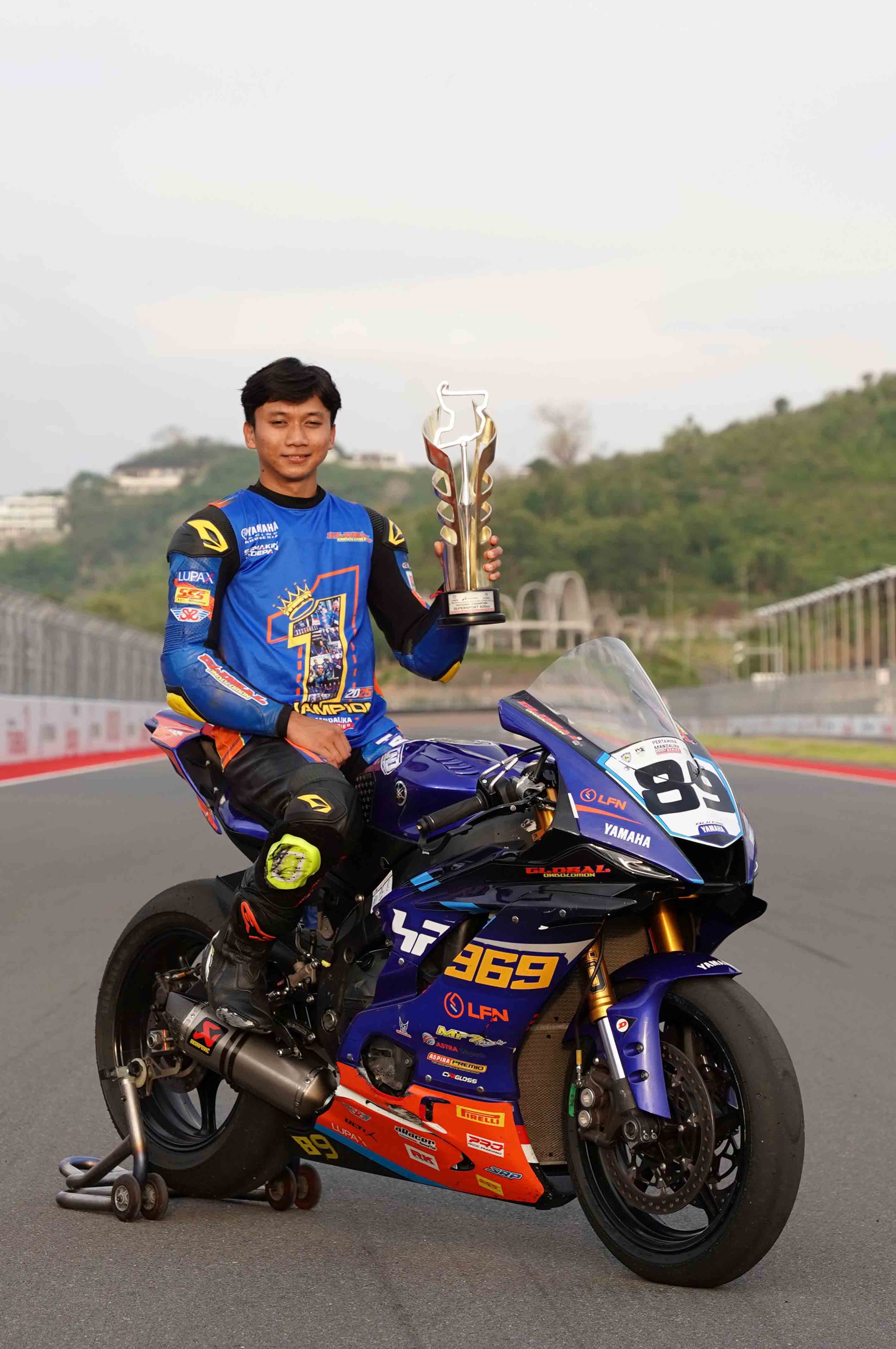 Yamaha Sapu Bersih Gelar Juara Kejurnas Mandalika Racing Series 2025