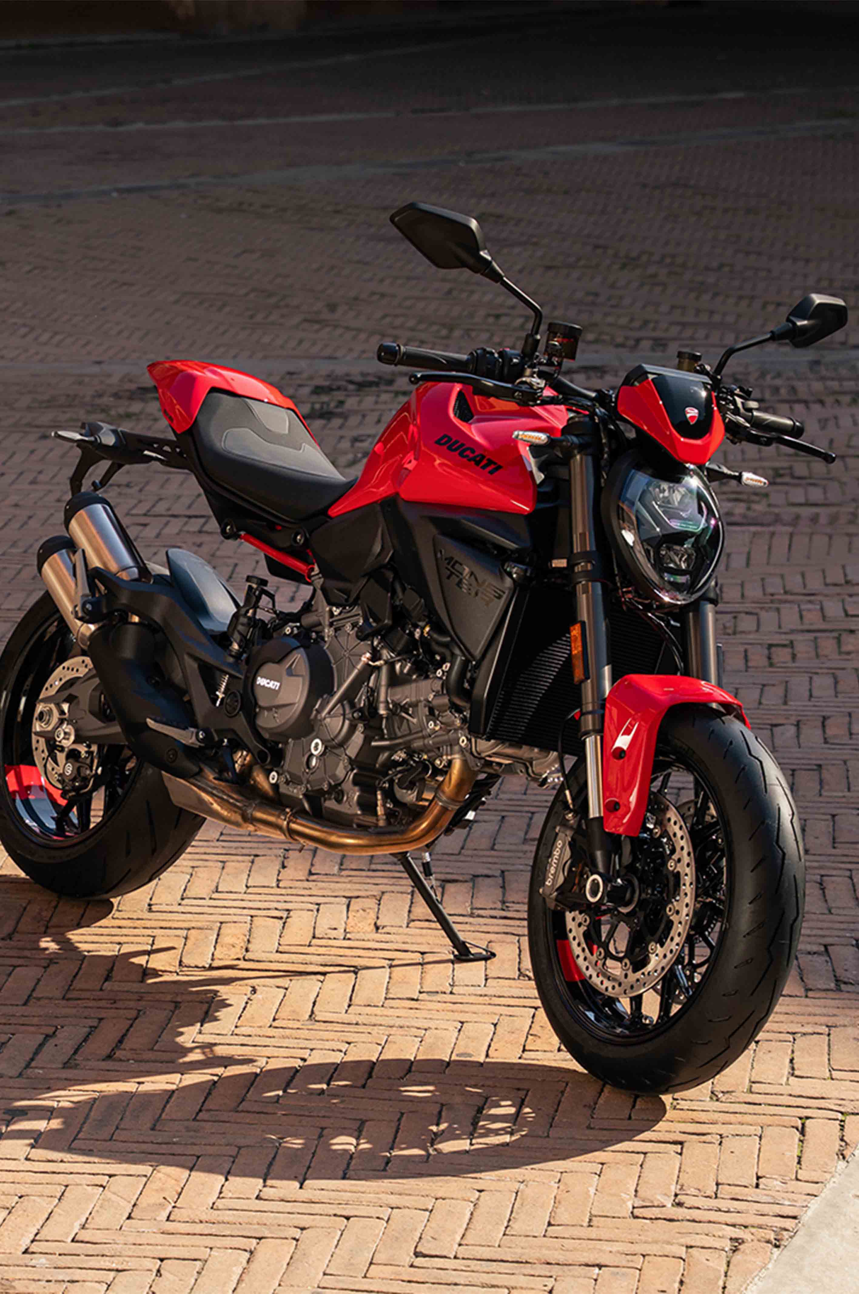 Ducati Monster Generasi Kelima, Bobot Lebih Ringan dengan Empat Mode Berkendara