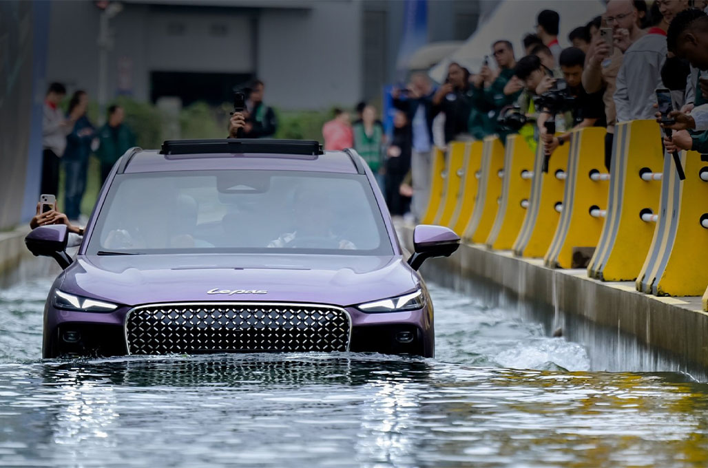 Lepas L8 Dukung Berkendara di Musim Hujan Lewat Teknologi dan Kabin Mumpuni 