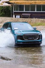 Lepas L8 Dukung Berkendara di Musim Hujan Lewat Teknologi dan Kabin Mumpuni 