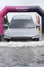 LEPAS L8 Bisa Parkir Pakai Remote dan Libas Genangan Air Tinggi