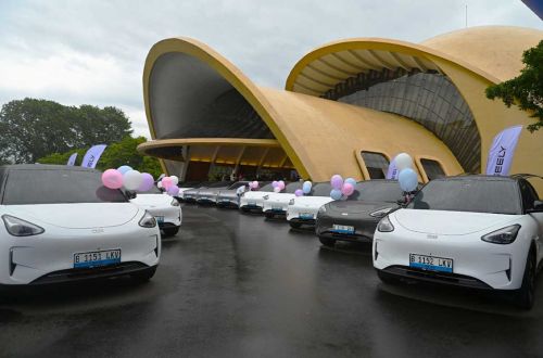 Geely Kirim Bertahap 5000 Unit EX2 ke Garasi Konsumen di Indonesia dan Thailand