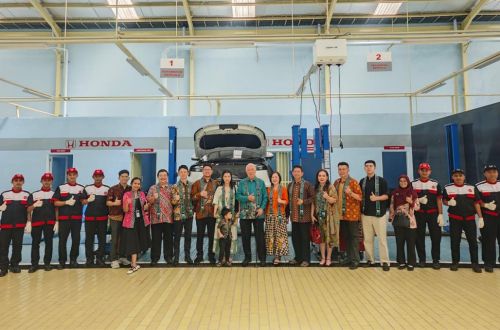 Honda Perluas Akses Layanan, Resmikan Lima Dealer Serentak di Kalimantan