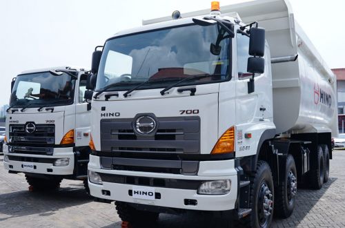 Hino Gandeng KNKT dan Primajasa Bangun Moda Transportasi Aman serta Laik Jalan