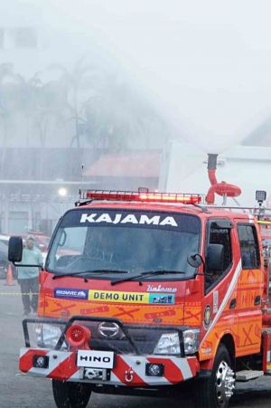Hino Tampilkan Unit Damkar 300 Series, Sambil Mengedukasi Penanganan Kebakaran