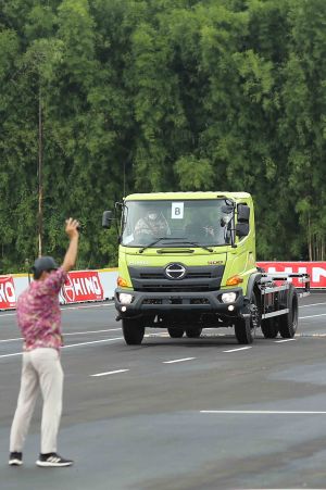 Hino Berkomitmen Hadirkan 'Total Support' untuk Indonesia dari Hulu ke Hilir