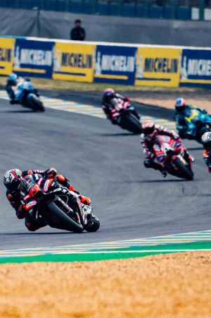 Aprilia Racing Perkuat Sejarah, Hattrick Perdana di Sirkuit Le Mans Perancis