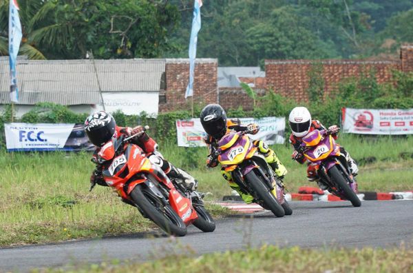 Honda Daya Jayadi Racing Team Sabet Podium Pertama di AHDC 2026
