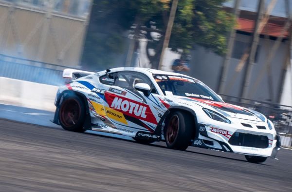 Dunlop Indonesia Sukses Dukung Garasi Drift Team Gaet Podium di Kelas Pro