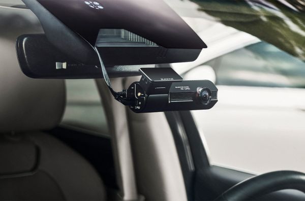 BlackVue Dashcam ELITE 10-2CH dengan Fitur AI Copilot Hadir Perdana di GIIAS 2026