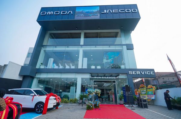 Omoda & Jaecoo Sun Ciledug Hadir Sebagai Dealer ke-37 