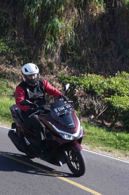 Riding Gear Belum Jaminan, Ini Kiat Aman Berkendara